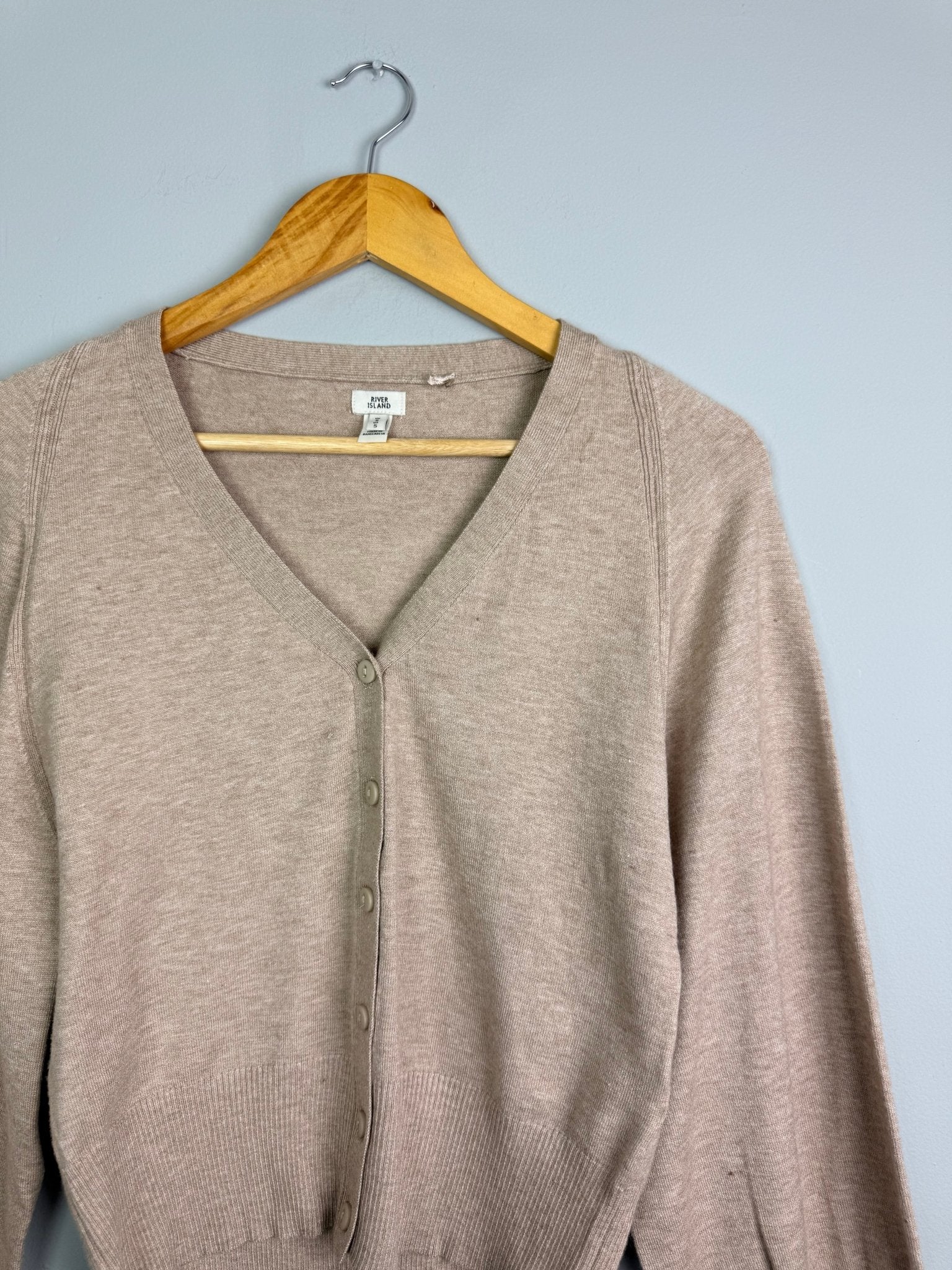 Ladies Ex RI Beige Button Cardigan - Sizes S - Back On The Shelves High Street Discount Outlet Online UK
